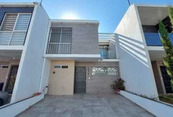 Casa en condominio en  Calle Hule 1577, Luna Bosque, Zapopan, Jalisco, México