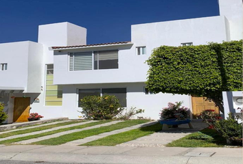 Casa en  Blvrd De Los Gobernadores 1002-int 31, Villas Del Cimatario, Monte Blanco Iii, Santiago De Querétaro, Querétaro, México