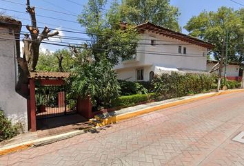 Casa en  Fray Gregorio Jiménez De La Cuenca, Centro, Valle De Bravo, Estado De México, México