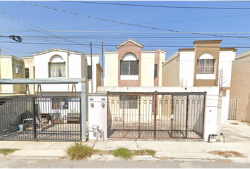 Casa en  Río Suchiate, Jardines De Huinala, Ciudad Apodaca, Nuevo León, México