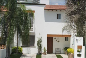 Casa en  Avenida Fray Luis De León 3051-int 5, Centro Sur, Santiago De Querétaro, Querétaro, México