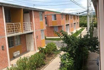 Casa en  Urbanización Senderos De Las Acacias, Barrio Portachuelo, Cl. 44b, Girardot, Cundinamarca, Colombia