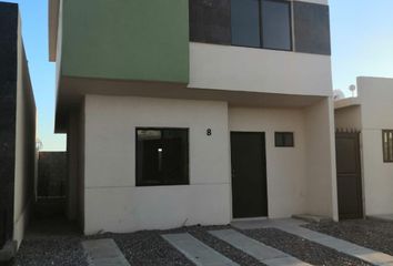 Casa en fraccionamiento en  Calle La Reineta, Plan De Ayala, Hermosillo, Sonora, 83320, Mex