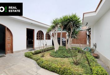 Casa en  El Bosque, San Bartolo, Perú