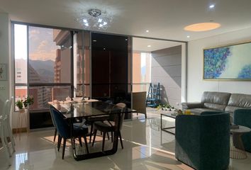 Apartamento en  Altos Del Poblado, Medellín