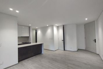 Apartamento en Pinares Alto, Comuna Oriente, Pereira, Risaralda, Colombia