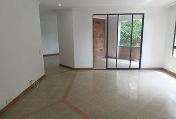 Apartamento en El Poblado, Medellín, Antioquia, Colombia