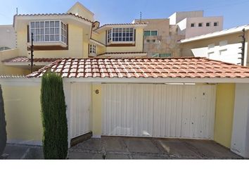 Casa en  Cerrada Fresnos, Casa Blanca, San Jerónimo Chicahualco, Estado De México, México