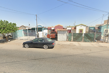 Casa en  Av Prado Del Rey 389, Villas Las Lomas, Mexicali, B.c., México