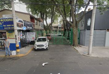 Casa en  Calle F 12, Educación, 04400 Ciudad De México, Cdmx, México