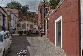 Casa en  Calle José López Alavez, Barrio De Xochimilco, Oaxaca De Juárez, Oaxaca, México