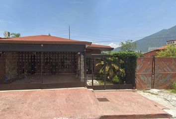 Casa en  Calle Paseo De Los Cipreses 3713, Del Paseo, Monterrey, Nuevo León, México