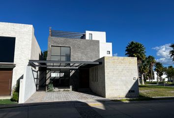 Casa en condominio en  Rancho Santa Monica, Aguascalientes, México