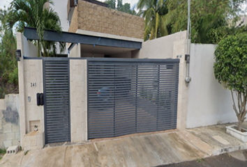 Casa en  Calle 8, Montebello, Mérida, Yucatán, México