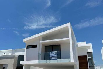 Casa en  Puerto De Cádiz, Marina El Cid, Mazatlán, Sinaloa, México