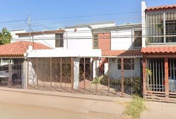 Casa en  Calle Ignacio Allende 1114 Poniente, Col Del Valle, 85120 Cdad. Obregón, Son., México