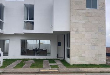 Casa en condominio en  St. Charbel Residencial, Aguascalientes 66, Aguascalientes, México