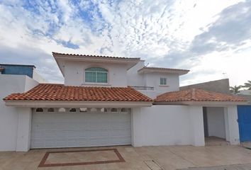 Casa en  Hacienda Del Naranjo, Hacienda De La Mora, Culiacán, Sinaloa, México