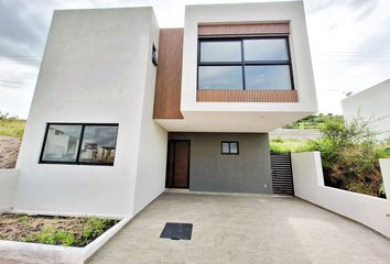 Casa en  Punta Esmeralda, Punta San Carlos, Santiago De Querétaro, Querétaro, México