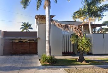 Casa en  Av La Paz, Sta Bárbara, Colima, México