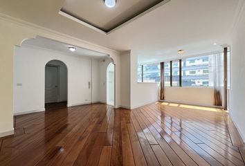 Suite en  Luxemburgo & Avenida Portugal, Quito, Ecuador