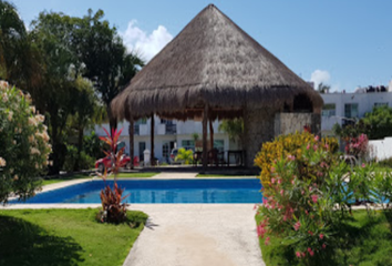 Casa en  Cerrada Cantil De Groenlandia, Playa Del Carmen, Quintana Roo, México