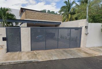 Casa en  Calle 8, Montebello, Mérida, Yucatán, México