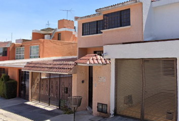 Casa en  Leo 39, Mz 003, Jardines De Satelite, 53129 Naucalpan De Juárez, Méx., México