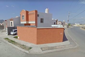 Casa en  Calle Geranios, Saltillo 2000, Saltillo, Coahuila De Zaragoza, México