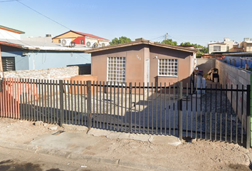 Casa en  Isla Mindanao 745, Jardines Del Lago, Mexicali, Baja California, México