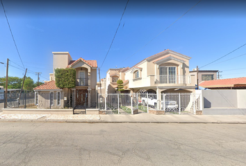 Casa en  Lázaro Cárdenas, Mexicali