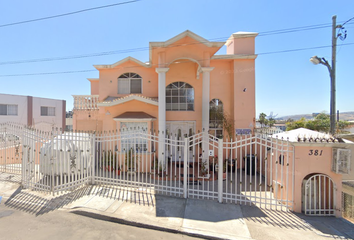 Casa en  Paseo De Las Flores, Valle Dorado, Ensenada, Baja California, México