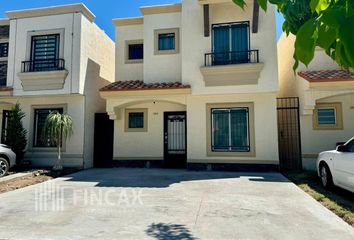 Casa en  Boulevard Alcaparra, Culiacán Rosales, Culiacán, Sinaloa, 80058, Mex