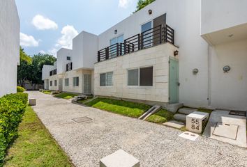 Casa en  Cruz Encantada, San Juan, Morelos, México