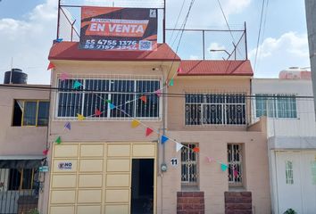 Casa en  Las Begonias 11, Mz 030, U.h. Adolfo Lopez Mateos, Tlalnepantla De Baz, Estado De México, México