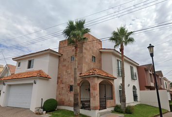 Casa en  Dakota Del Norte, Quintas Del Sol Ii Etapa, Campestre-lomas, Chihuahua, México