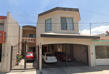 Casa en  De Los Pilares 1175, Sin Nombre De Colonia 23, Saltillo, Coahuila De Zaragoza, México