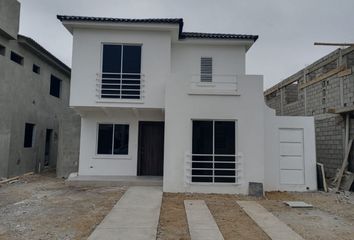 Casa en  Urb. Portón Del Río De Vicrieel, Calle 7, Guayaquil, Ecuador