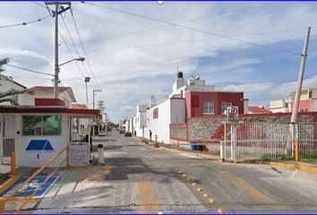 Casa en fraccionamiento en  Villas De San Fernando 3, 54980 Santiago Teyahualco, Estado De México, México