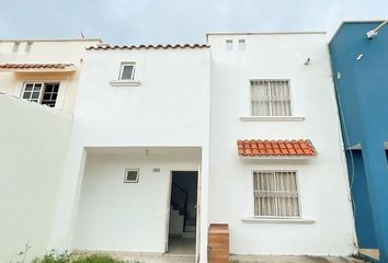 Casa en  Cerezo 723, Fraccionamiento Hacienda Los Mangos, Mazatlán, Sinaloa, México