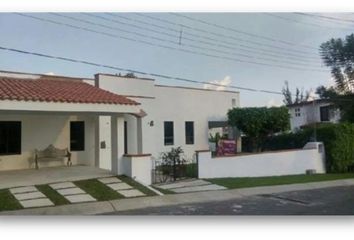 Casa en  Framboyán 12, Fraccionamiento Lomas De Cocoyoc, Morelos, México