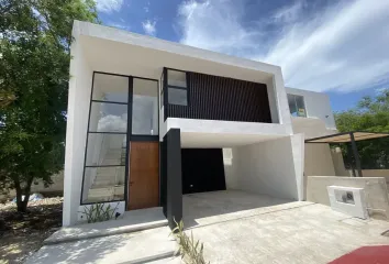 Casa en  Club Deportivo Altozano Mérida, Carretera Mérida - Progreso, Tamanché, Yucatán, México