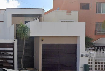 Casa en  Calle Cataluña Sm 41, Cancún, Quintana Roo, México