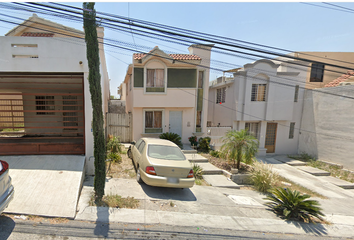 Casa en  Fraccionamiento Golfo De Tehuantepec, Misión De Las Villas, Ciudad Santa Catarina, Nuevo León, México