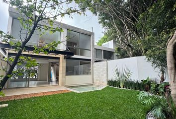 Casa en  Paloma De La Paz, Avenida Domingo Diez, Buena Vista, Cuernavaca, Morelos, México