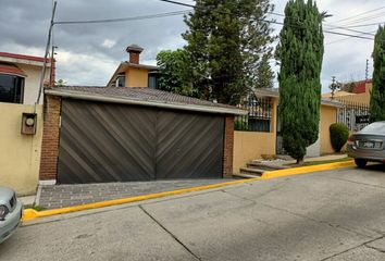 Casa en  Avenida Hda. De Tarimoro, Lomas De La Hacienda, Ciudad López Mateos, Estado De México, México