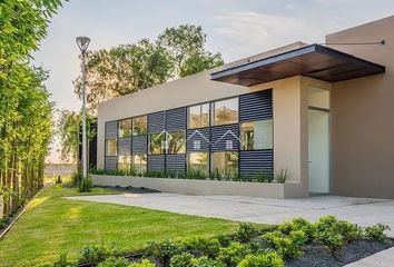 Casa en  Alberí Residencial / Javer, Bosques De Los Cedros, Bosques De Santa Anita, San Agustín, Jalisco, México