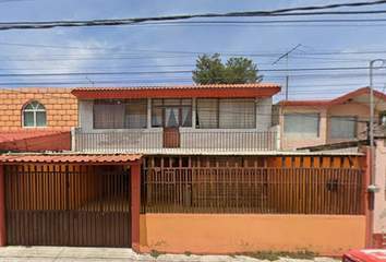 Casa en  De Los Huicholes 10, Sta Cruz Acatlan, 53150 Naucalpan De Juárez, Méx., México