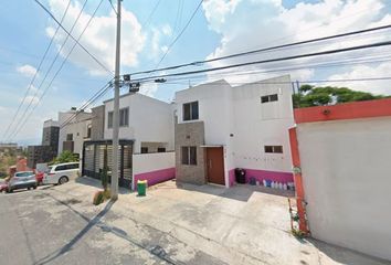 Casa en  Colinas De Valle Verde, Monterrey