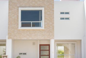 Casa en fraccionamiento en  Nuevo León, San Juan Cuautlancingo, Puebla, México